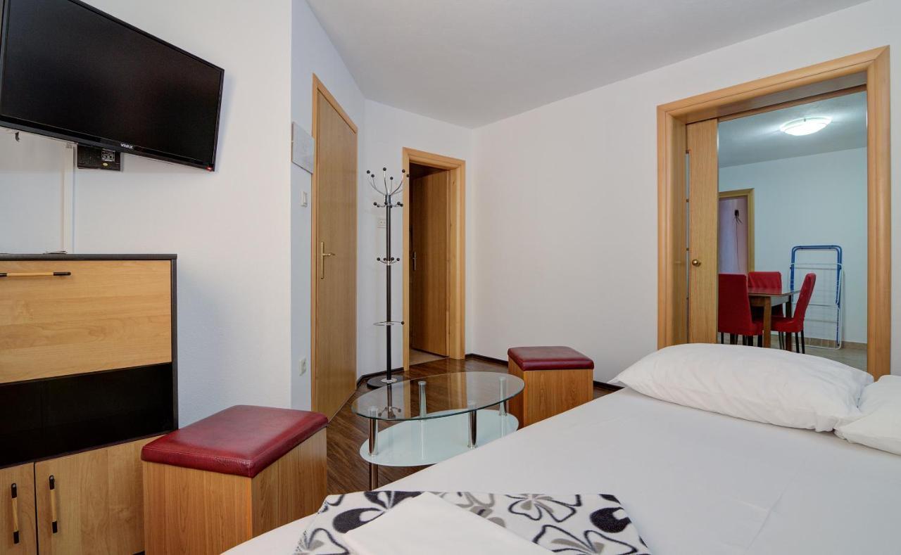 Apartments Lucia Senj 1 Ngoại thất bức ảnh