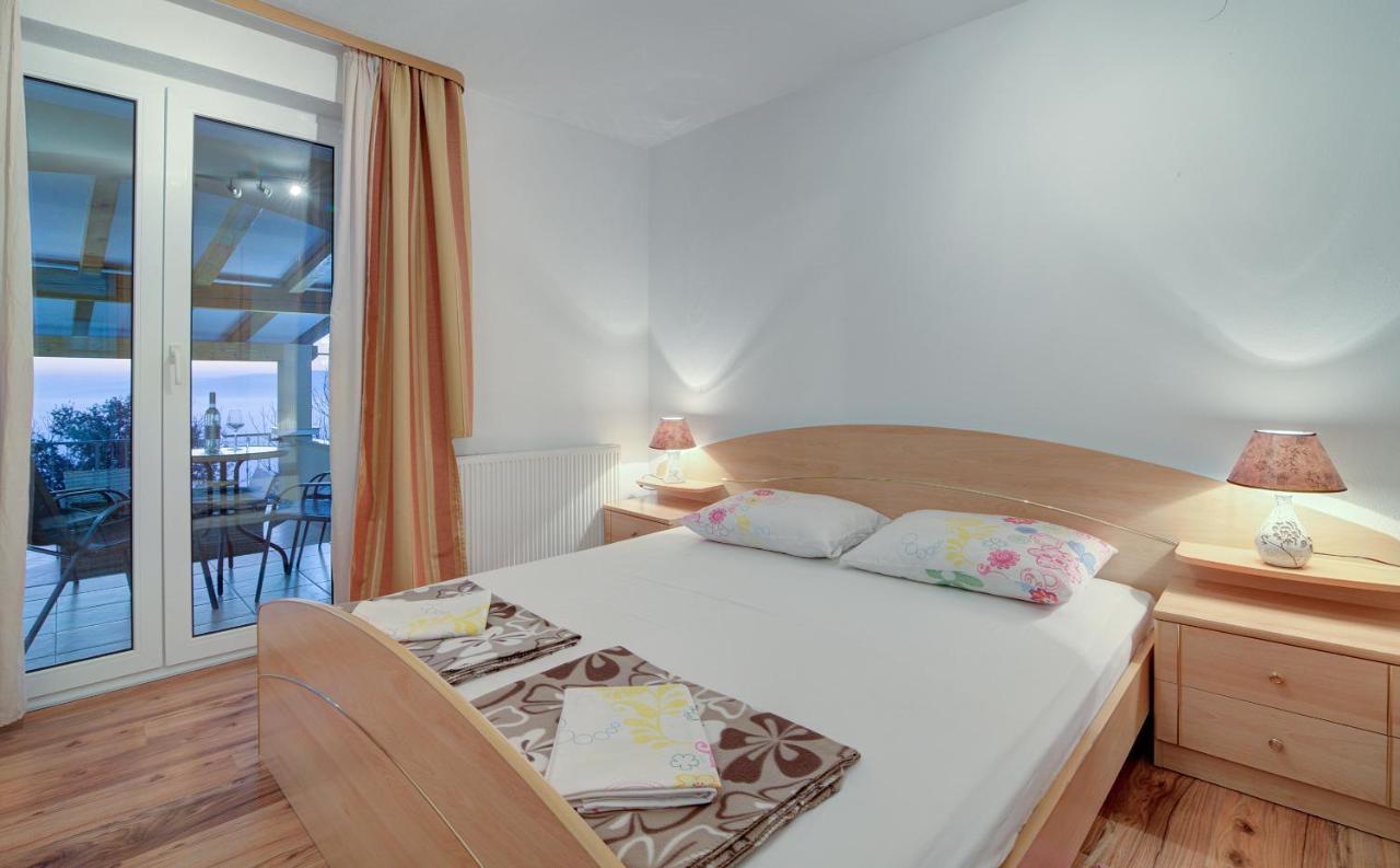 Apartments Lucia Senj 1 Ngoại thất bức ảnh